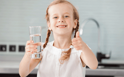 Spurenelemente und Makromineralien im Trinkwasser