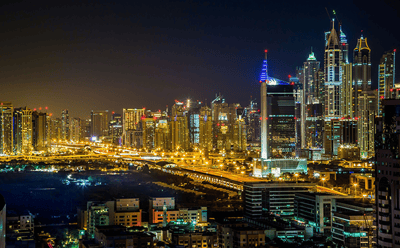 Stadt bei Nacht