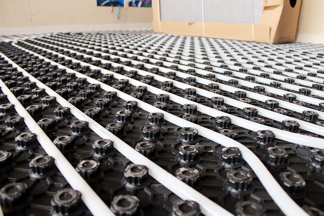 Underfloor heating pipes