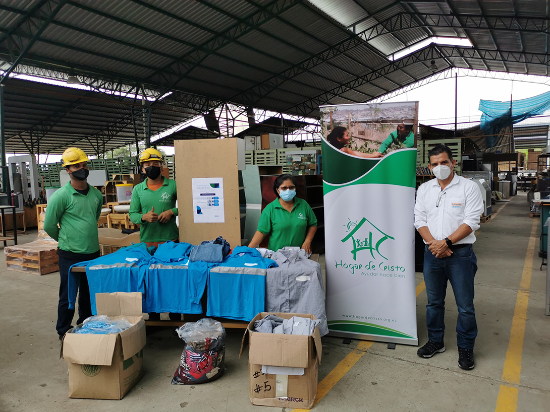 Hogar de Cristo recibió donaciones gracias a campaña de Plastigama