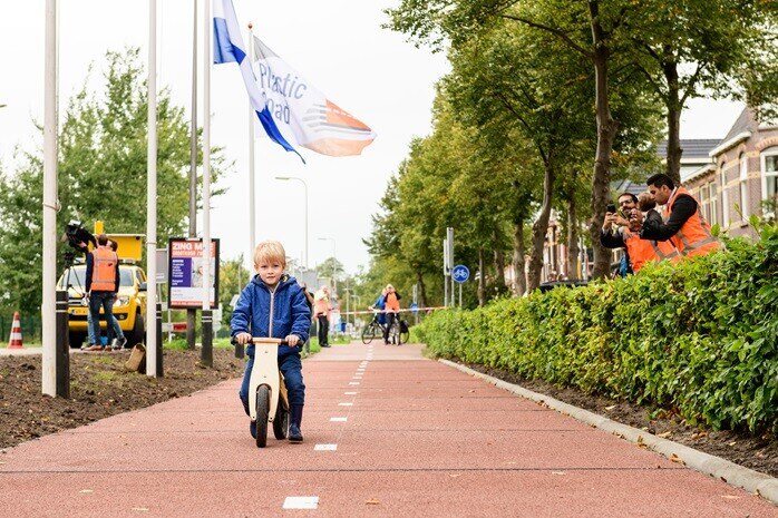 Inaugurata la PlasticRoad la prima strada di plastica al mondo