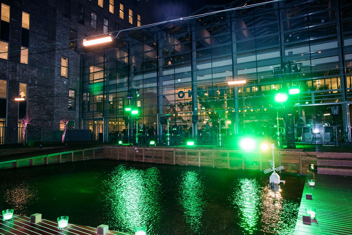 Rooftop pond WTC The Hague